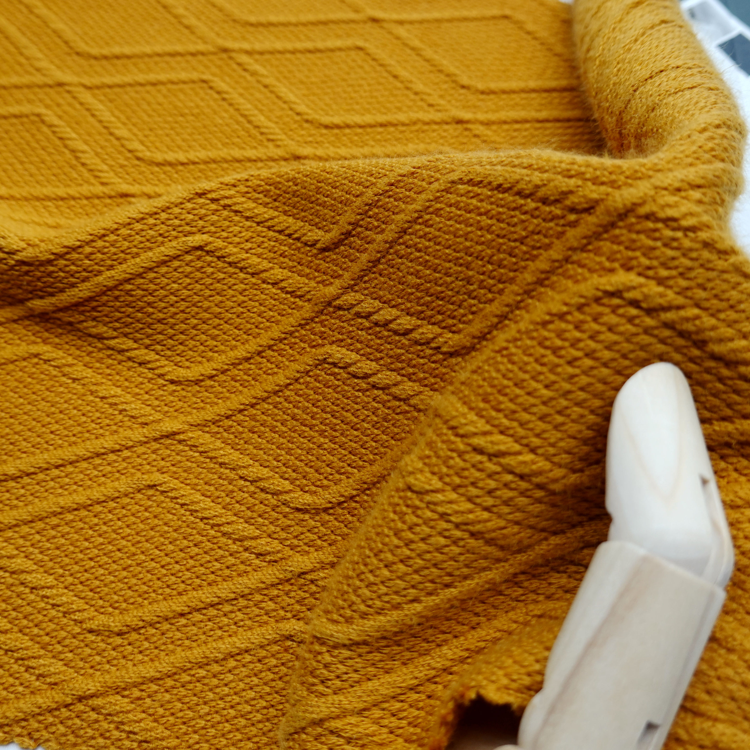 Knit jacquard fabric