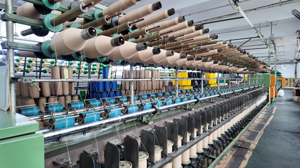 Twisting machine