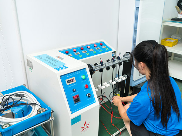 Bending test equipment