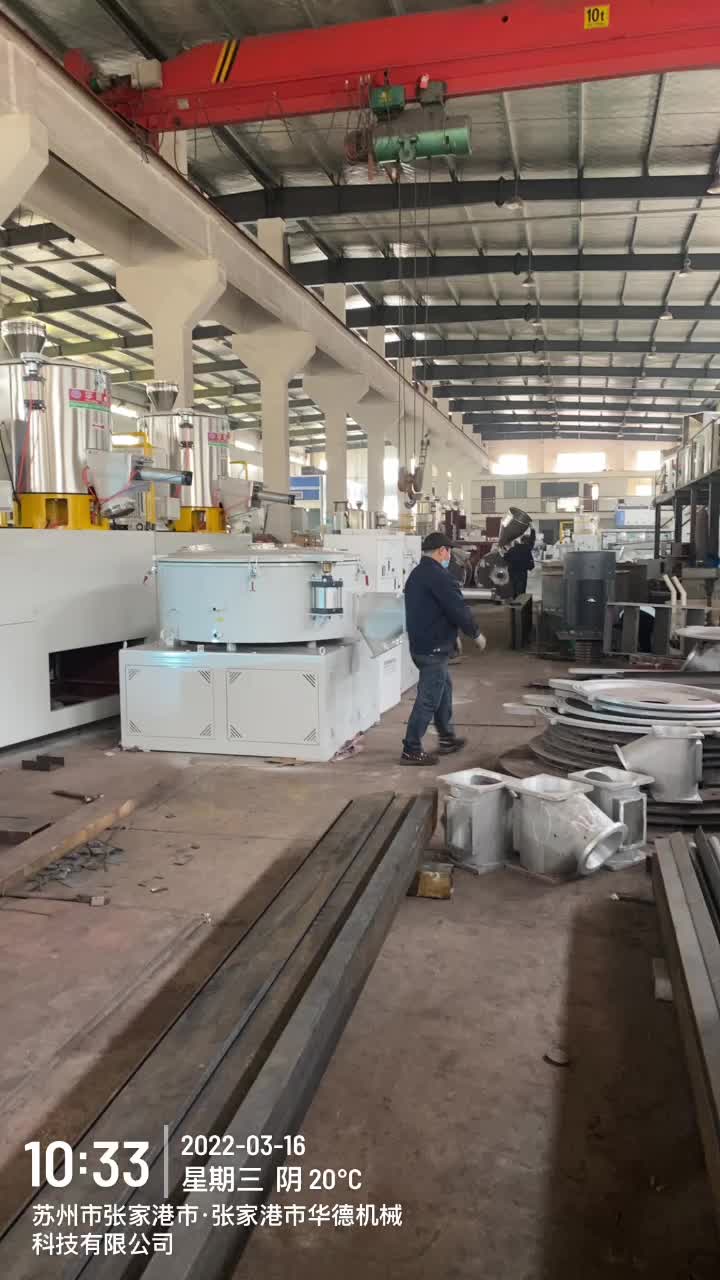 Busy workshop for plastic machine manufacture