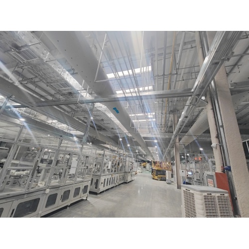 Which is more cost-effective, fabric ducts or traditional metal ducts