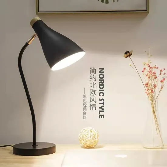 Lámpara de escritorio de protección de ojos LED para estudiantes y profesionales1