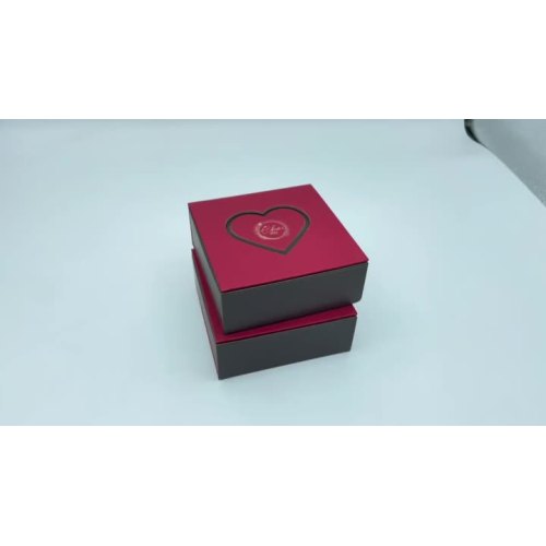 กล่องแม่เหล็กสีแดงสี่เหลี่ยมจัตุรัสที่กำหนดเองสำหรับช็อคโกแลต