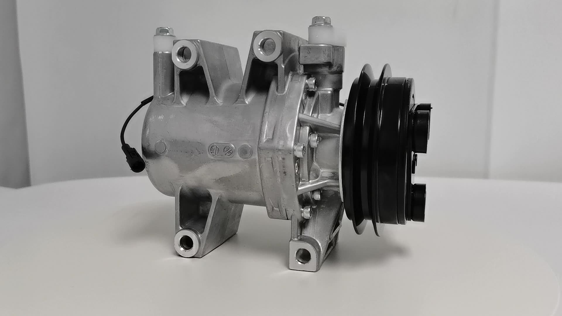 7897236-6371 898199-2890 897369-4150 8973694150 Auto AC 10S15C Compressor för DMAX1