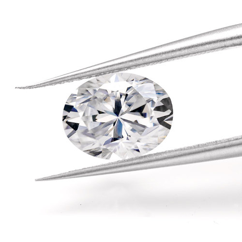 Mga hikaw sa stud ng Moissanite