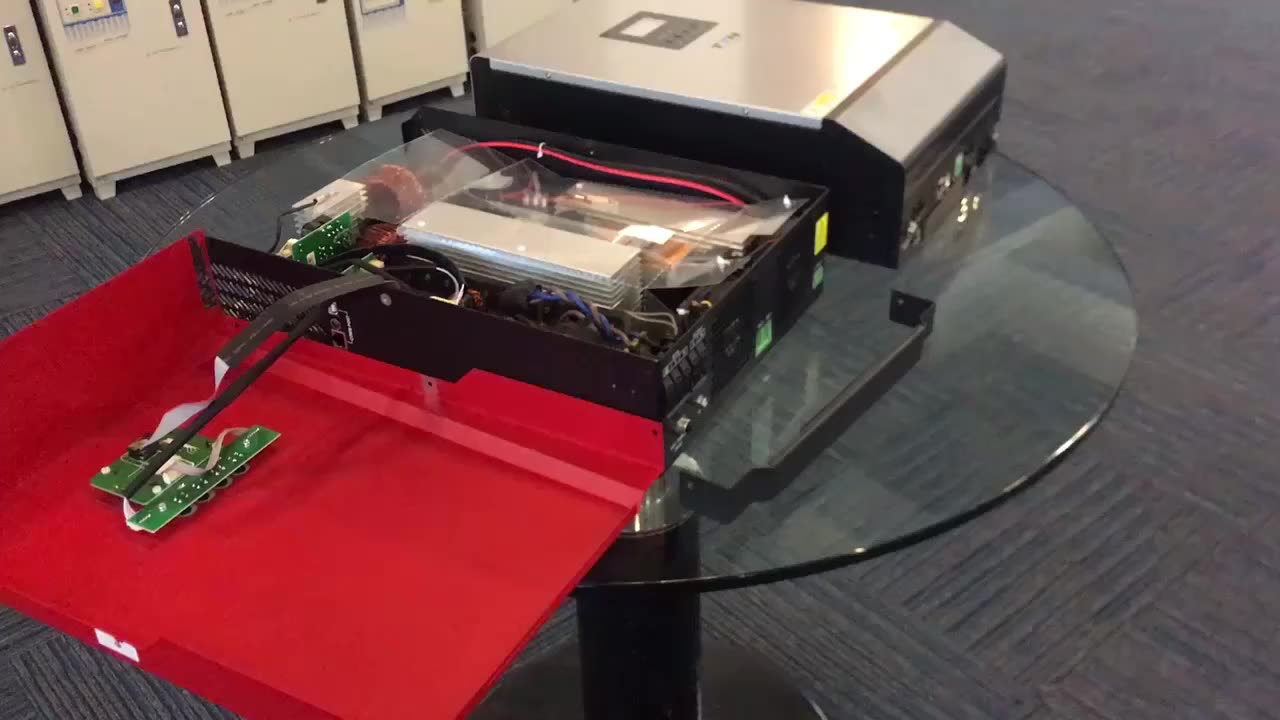 带并网太阳能直流交流逆变器的太阳能系统1