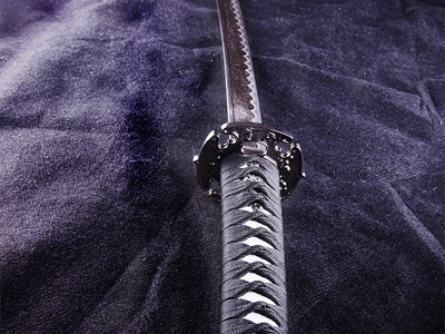 遺産継承と技術革新で2026年に世界の金属装飾刀剣産業を活性化