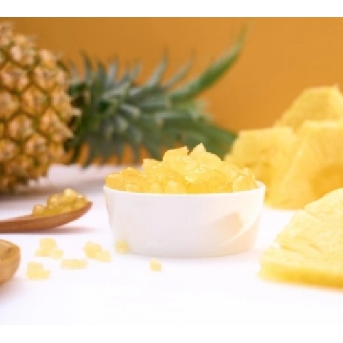 Explorer les saveurs exotiques dans les boules de gelée d'agar: ananas ding et saveur de prune