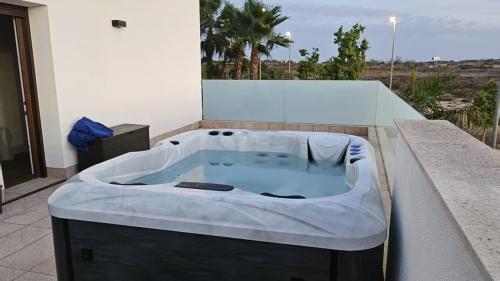 Are More Massage Jets Better? Decoding the Hydrodynamic Engineering and Ergonomic Logic