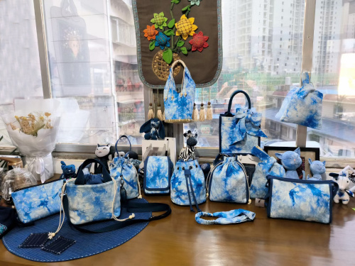 Timeless Indigo Art: Meiyi Crafts lanza una nueva colección de bolsos hechos a mano con efecto tie-dye