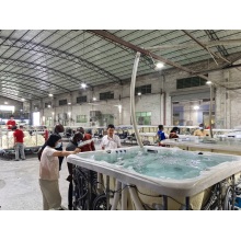 Guide to Selecting Custom SPA Hot Tub Manufacturers