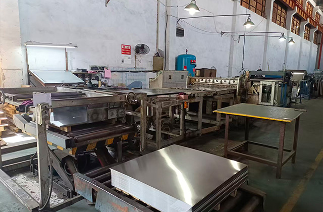 Factory Pictures