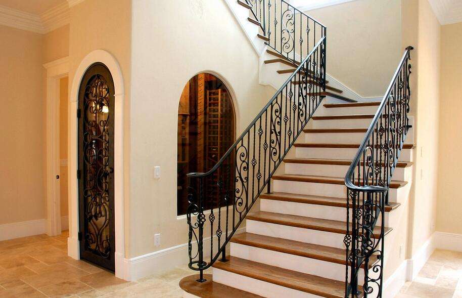 The advantages of wrought iron handrail 