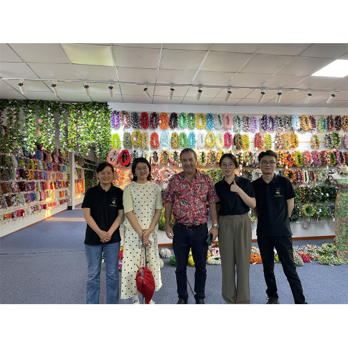 Clients from French Polynesia Come To Visit Our Sample Room