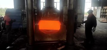 Hot-pressed pipe fittings, thick-walled pipe fittings