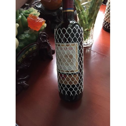 Red wine bottle protective net cover