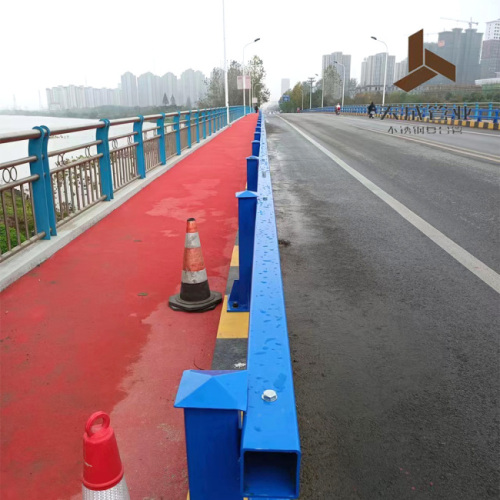 Aucun compromis sur la sécurité routière : barrière de pont en tuyaux composites rentable de Source Factory