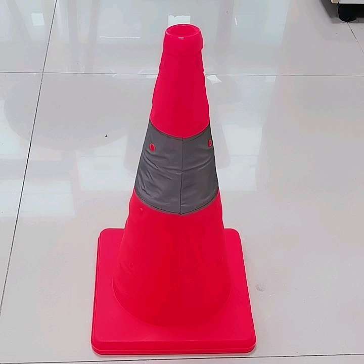 40cm Collapsible Traffic Cone with high reflective strap Multi-Function foldable Traffic Safety Cone1