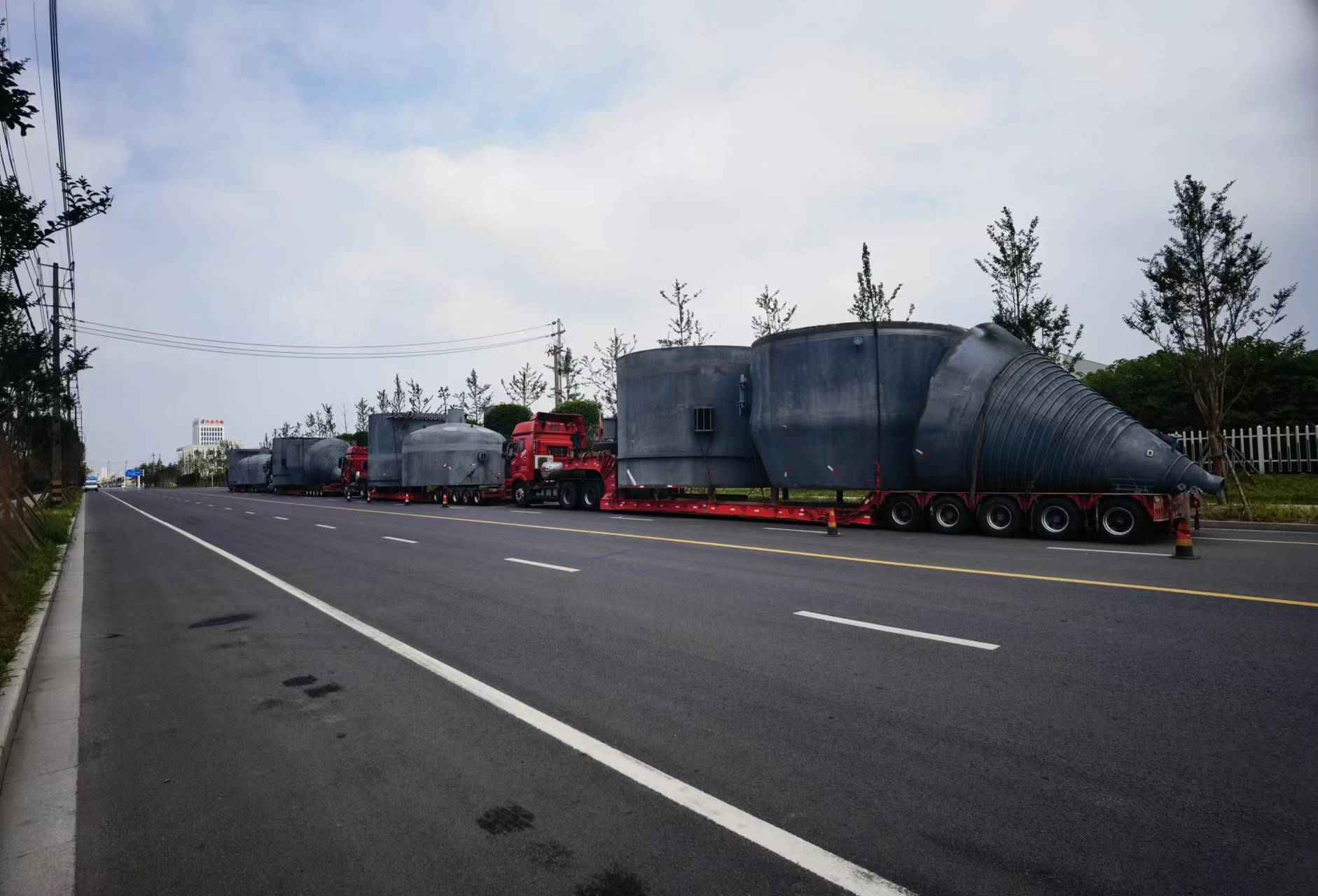 storage tank transportation video