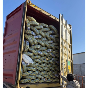 ¡Parte el contenedor de 40 pies de Rislife hacia Chile, personalizando neumáticos de motos para apoyar la expansión en el mercado latinoamericano!