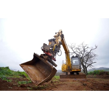 Hyundai Heavy Industry Completes Trial Excavator for 20-ton Amphibious Excavator