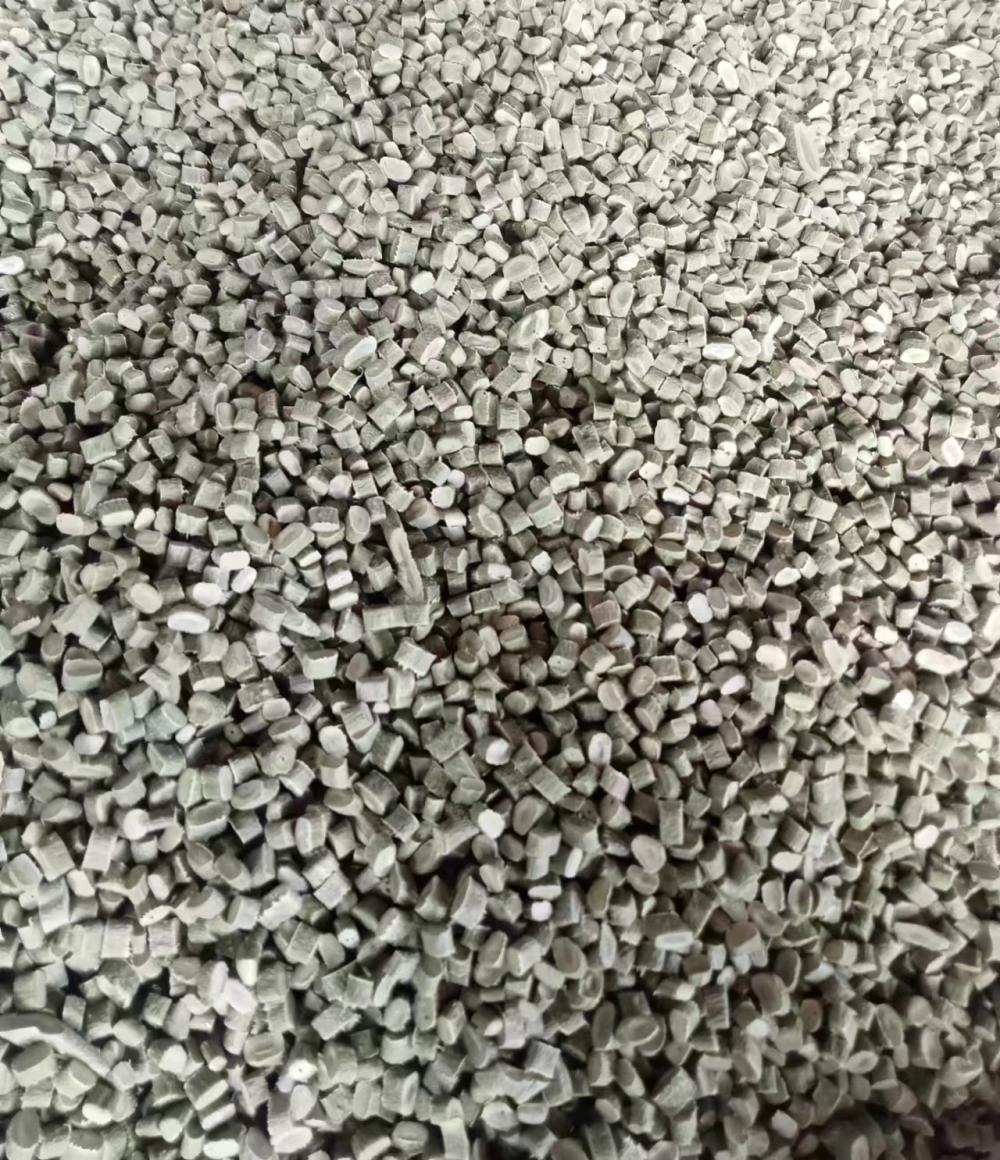 HDPE plastic particles