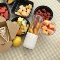 Compact 3.7V Rechargeable Travel Blender - Smoothie Maker on the Go1