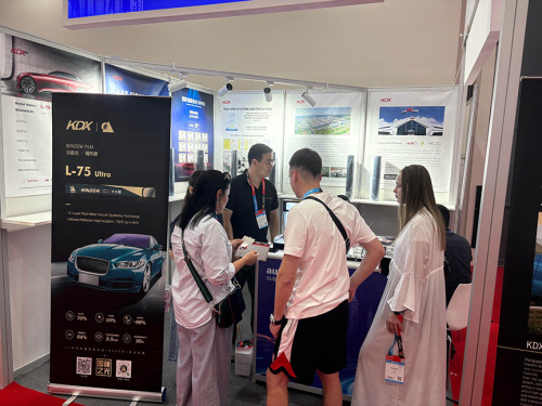 Debutul Aurorei la Automechanika Dubai! Marca chinezească de film auto câștigă parteneri globali