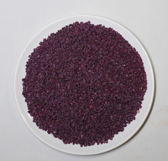 Dehydrated purple potato diced