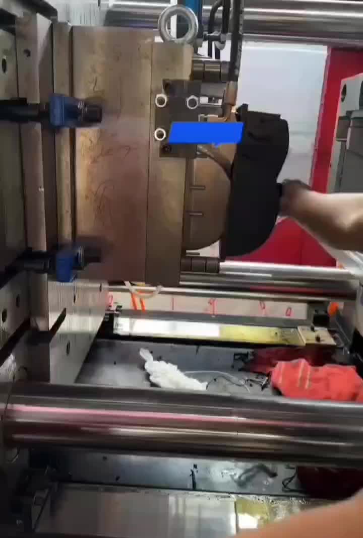 Plastic case, injection molding