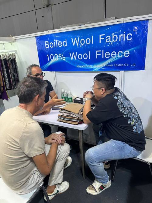 Межтекстные выставки Shanghai Apparel Tabrics