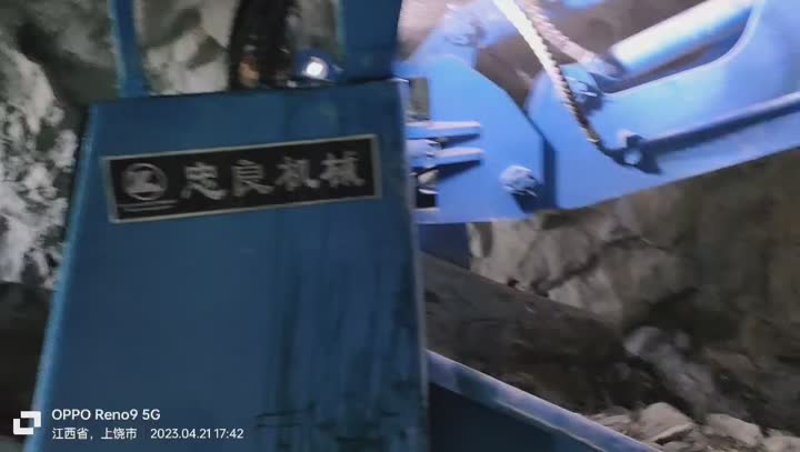 D114806E4AF4B11E0C3885D6DDAC8C96