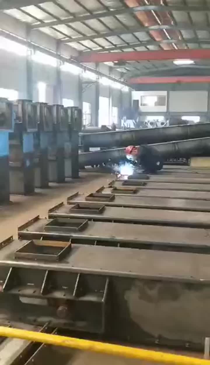 scraper chain conveyor production.mp4