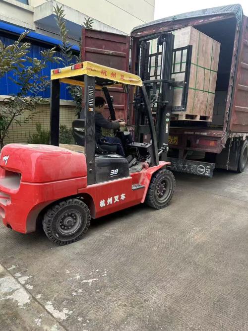Lihong New Materials Successfully Ships Epoxy Tooling Board to UAE