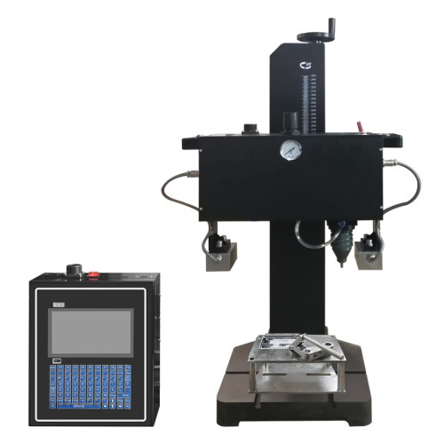Aplicação da máquina de marcação de Peen Pneumatic Pneumatic em lote de codificação a laser em garrafas de água mineral