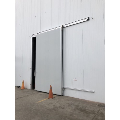 KENVO DOOR supplied Thermal insulated cold room sliding doors and swinging doors in Shanghai project