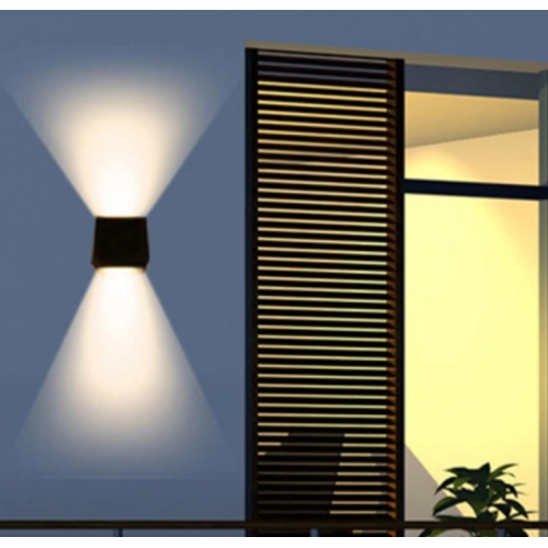 Installation method of outdoor wall lamp