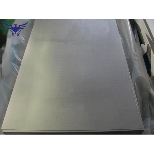 Hot rolled titanium sheet