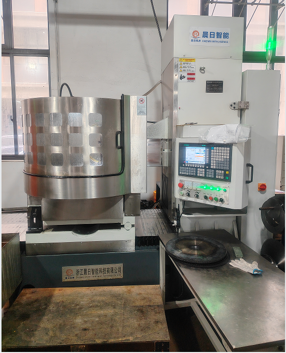 Condensed diamond back corner, ground top