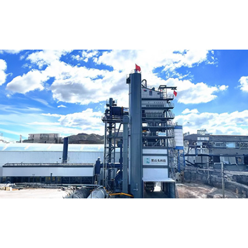 Win the first battle to pursue the dream of the future // Black Stone Technology's first set of asphalt recycling machine settled in the Inner Mongolia prairie