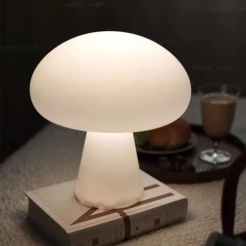 Luminosa lámpara de hongos RGBW para acampar y fiestas de luz nocturna1