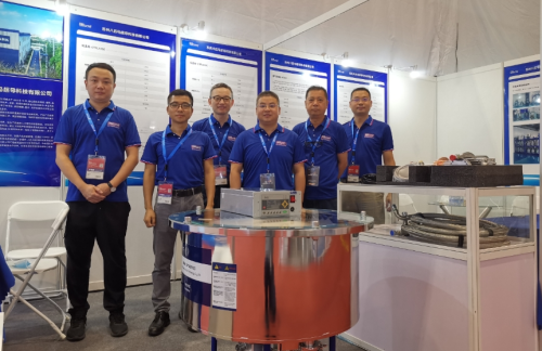 Сузхоу Бапи МА СуперЦондуцтор Тецхнологи Дебитс на 22. Кини Интернатионал Оптоелектроницс Екпо