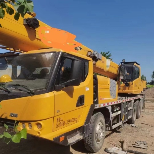 20-тонний автокран з гідравлічною стрілою Xct20L5 розширює можливості будівельних проектів