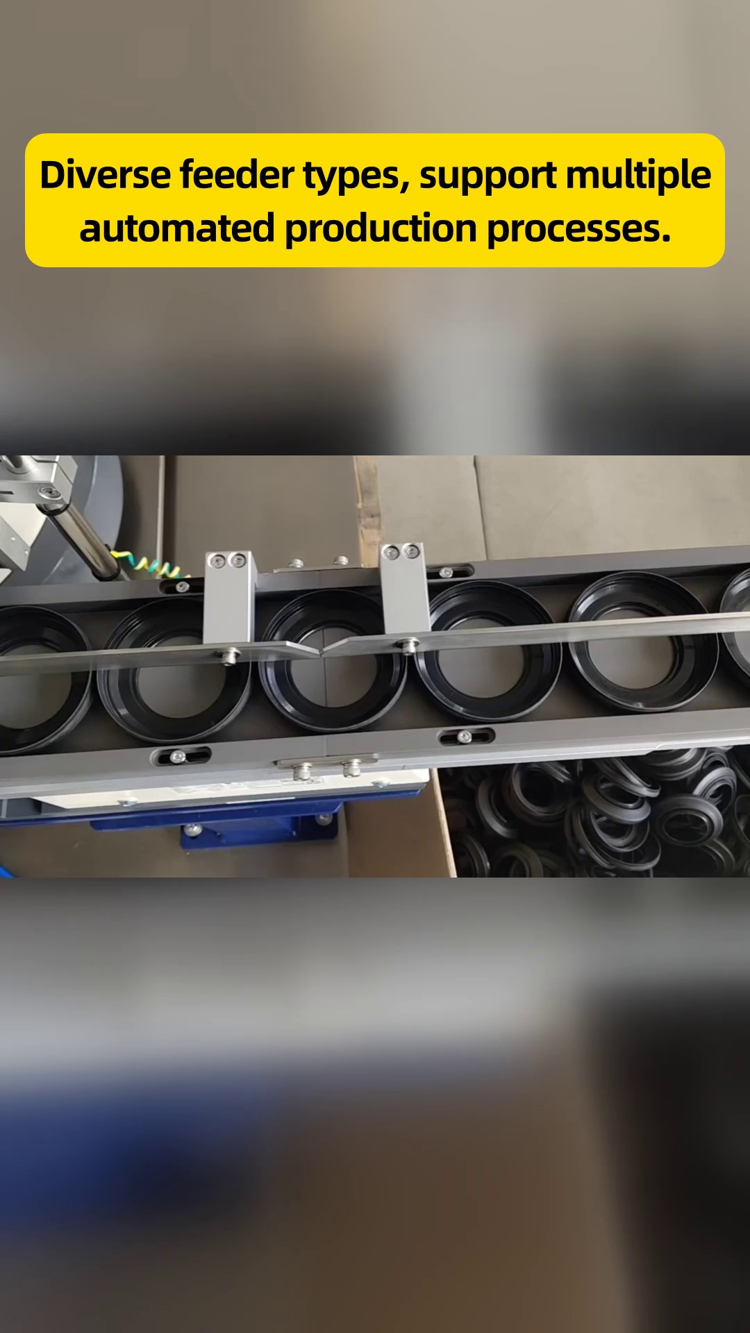 Echipament personalizat de alimentare cu trepte pentru fluxuri de lucru controlate verticale de ridicare a piesei de prelucrat