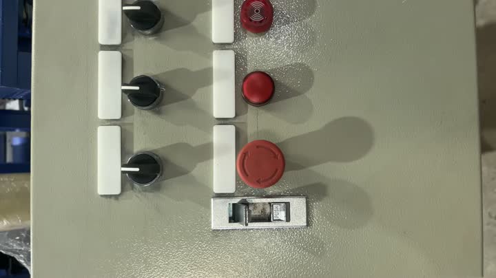 machine à dresser pour profilé en aluminium