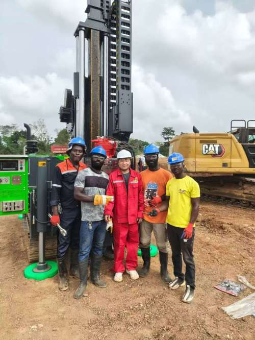 Herzlichen Glückwunsch zur Inbetriebnahme der Diamantkernbohrgeräte KF-ED960C und KF-ED660C.