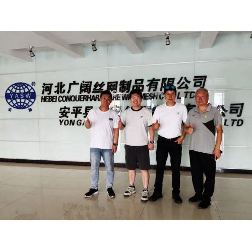 Der peruanische Vertriebshändler schließt den Werksbesuch im Anping-Werk der ANJIA Group ab
