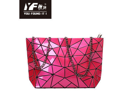 Fashion Geometric Luminous Clutch Handbags for Women Holographic Reflective Crossbody Bag Purse supplier