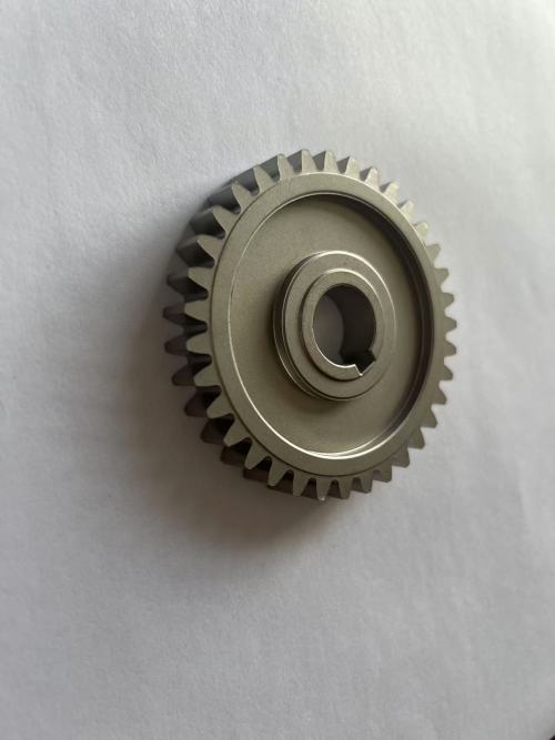 Pulvermetallurgie -Zahnräder spielen eine wichtige Rolle in der modernen Industrie, und ihre Bedeutung spiegelt sich hauptsächlich in den folgenden Aspekten wider: