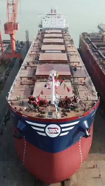 Professional vessel service provider